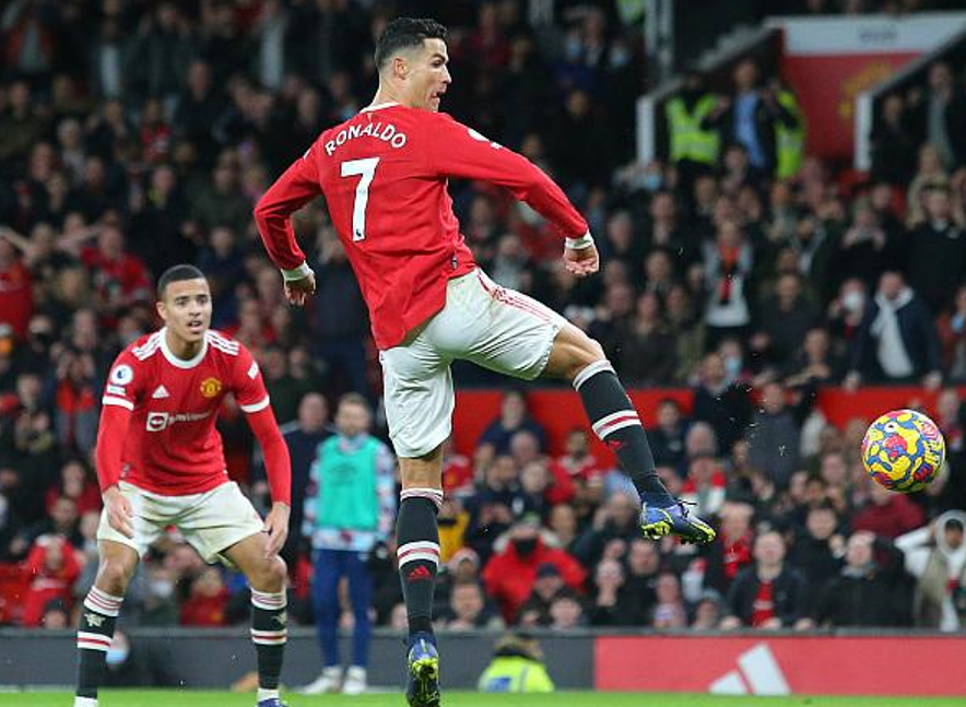 米兰体育-关于曼联前途光明！，C罗新星重要助攻表现突出赛场气氛高涨的信息