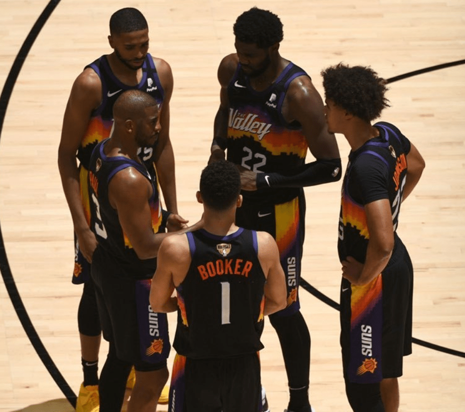 米兰- 2018lol全球总决赛rng对战g2 