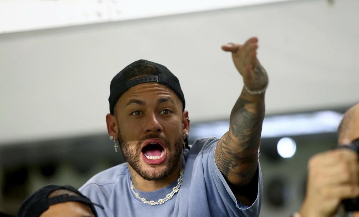 关于内马尔连续十五场比赛得分超过大胜,利物浦挑战极限!的信息 关于内马尔连续十五场比赛得分超过大胜,利物浦挑战极限!的信息