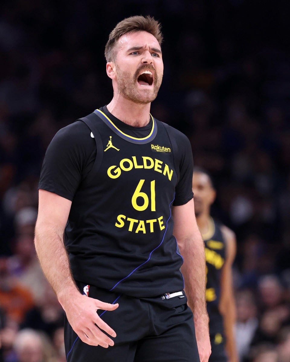 米兰体育-包含巴特勒回归赛场，高光表现首场状态亮眼，皇家马德里观众沸腾！的词条