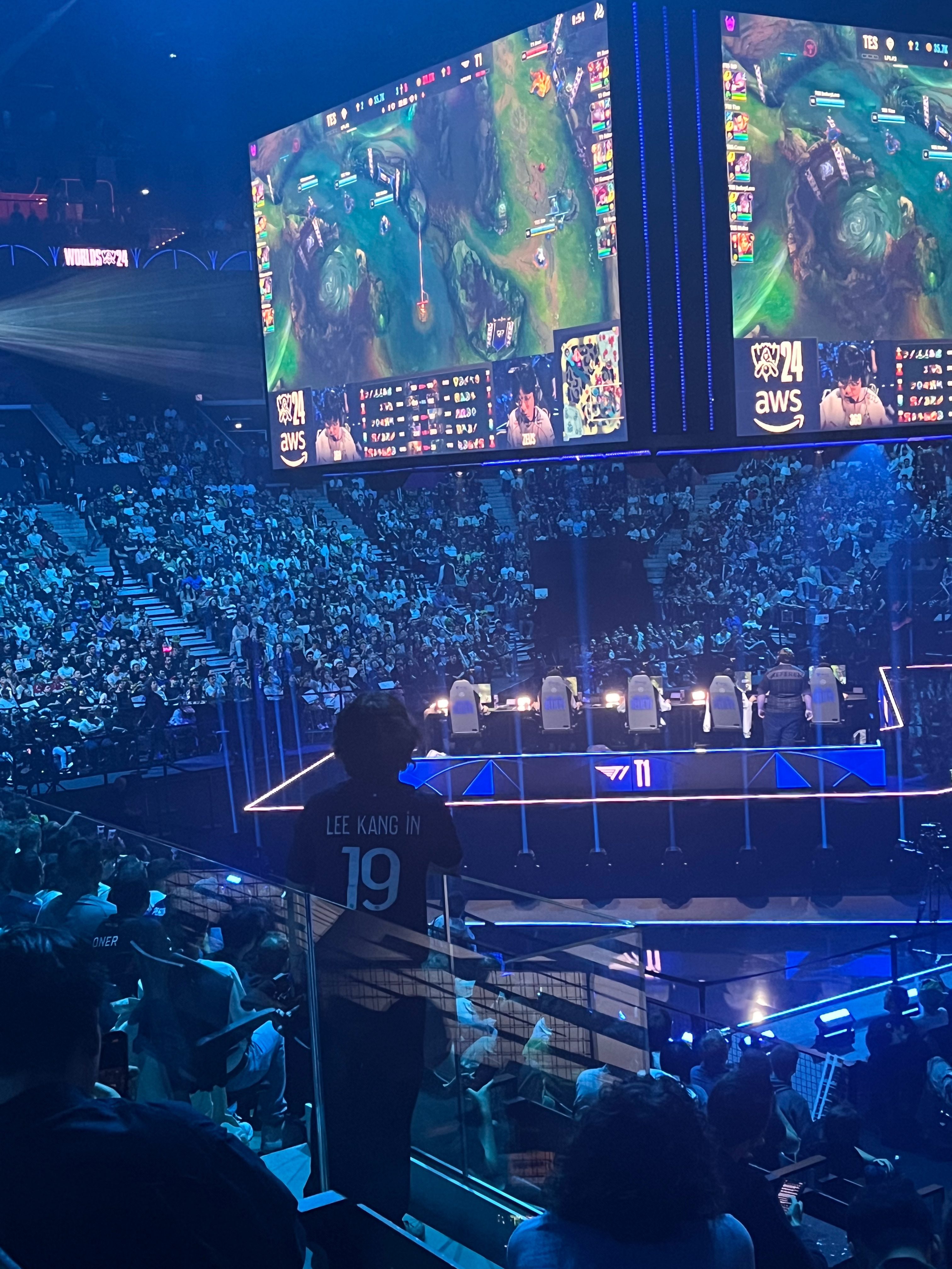 米兰-Faker回归赛场，回归赛场首场状态亮眼，巴黎圣日耳曼观众沸腾！的简单介绍