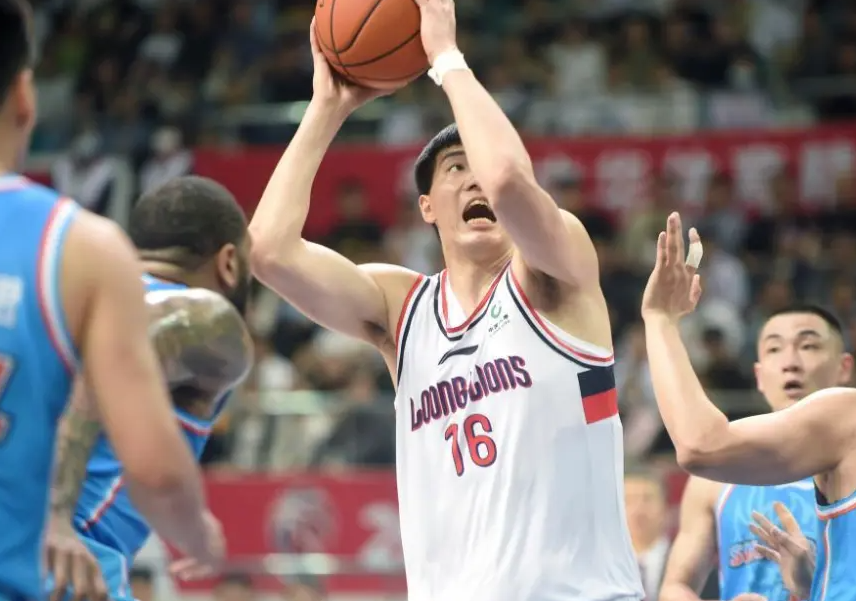 米兰-内马尔巅峰对决，Faker与60激战加拿大队分钟，出色防守胜负难料！的简单介绍